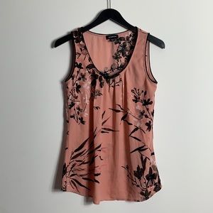 Le Chateau light pink floral sleeveless blouse